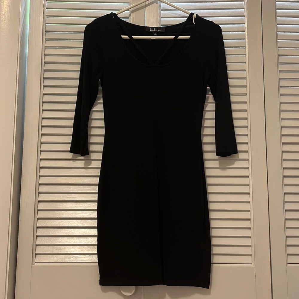 Lulu’s black bodycon mini dress!
